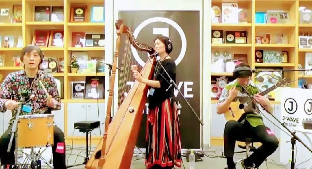 「J-wave tokyo morning radio」に生出演